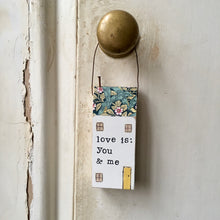 Load image into Gallery viewer, William Morris large town house "Millicent"