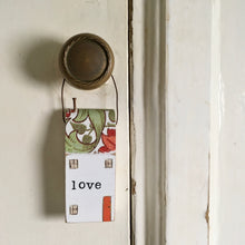 Load image into Gallery viewer, William Morris town house "Constance"